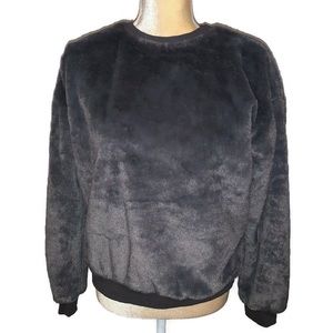 NWT Faux Fur Crew Neck Long Sleeve Sweater